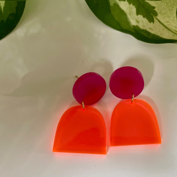 Contemporary Earrings by Combinist. - Picture 3 of 4